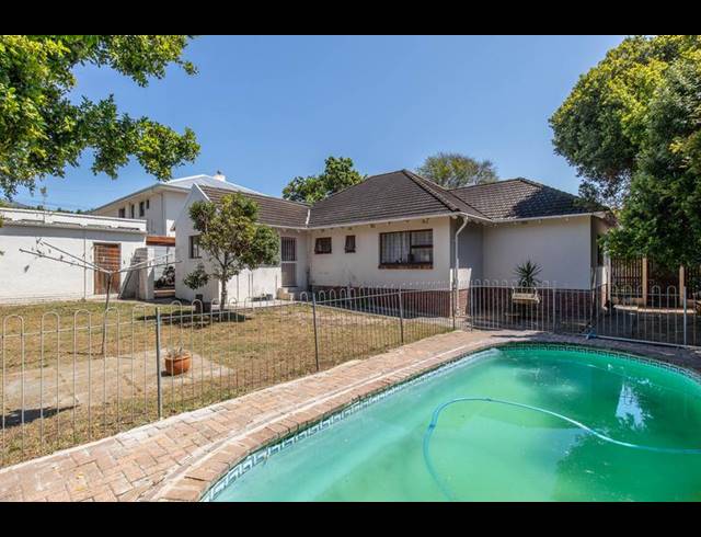 3 BEDROOM PROPERTY TO RENT IN MEADOWRIDGE